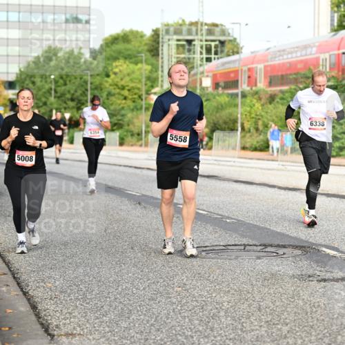 06.09.2026 - CURREX Alsterlauf Dr. Thomas Lammeyer http://msf.ph/oto/10139221 06.09.2026 10:06:07 Laufen 2324, 5008, 6354, 5558, 6338 meine-sportfotos.de