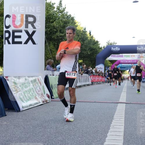 06.09.2026 - CURREX Alsterlauf Yannick Fuchs http://msf.ph/oto/10139252 06.09.2026 09:45:55 Ziel 2054, 2731, 2828, 3623, 3956, 4341, 4721, 4828, 5123, 6072, 6113, 6391, 8193 meine-sportfotos.de