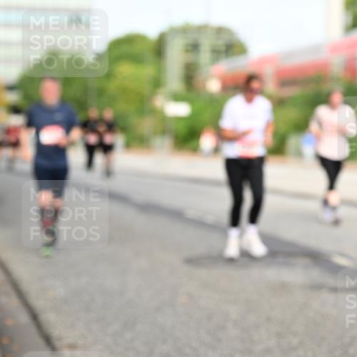 06.09.2026 - CURREX Alsterlauf Dr. Thomas Lammeyer http://msf.ph/oto/10139262 06.09.2026 10:06:10 Laufen  meine-sportfotos.de