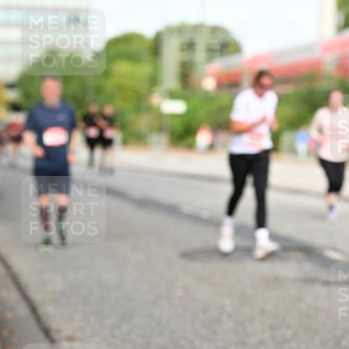 06.09.2026 - CURREX Alsterlauf Dr. Thomas Lammeyer http://msf.ph/oto/10139263 06.09.2026 10:06:11 Laufen  meine-sportfotos.de
