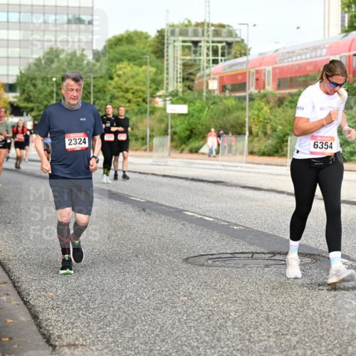 06.09.2026 - CURREX Alsterlauf Dr. Thomas Lammeyer http://msf.ph/oto/10139271 06.09.2026 10:06:11 Laufen 2324, 6354, 4246 meine-sportfotos.de