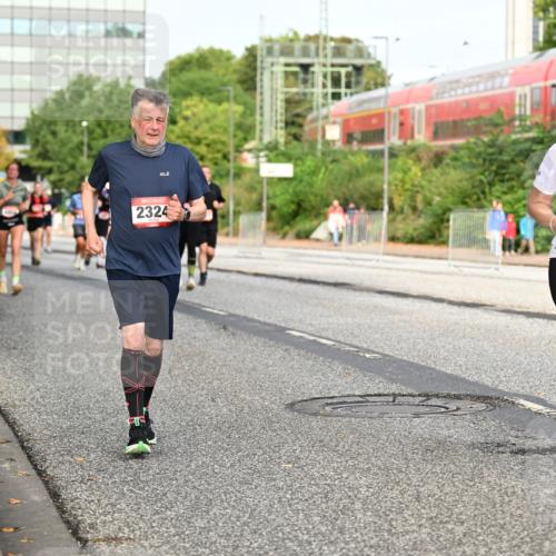 06.09.2026 - CURREX Alsterlauf Dr. Thomas Lammeyer http://msf.ph/oto/10139277 06.09.2026 10:06:12 Laufen 2324, 6354, 4246 meine-sportfotos.de