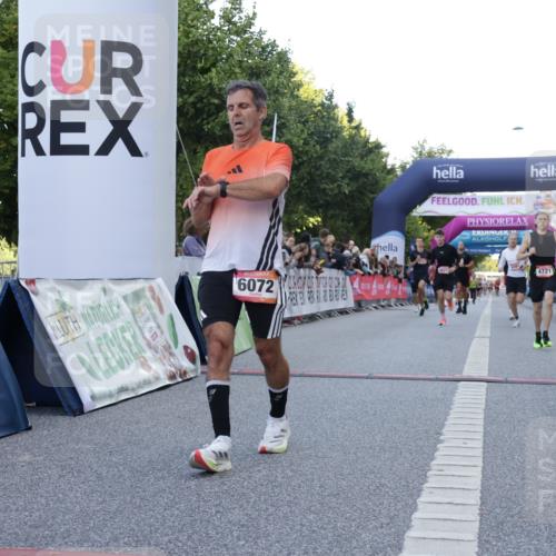 06.09.2026 - CURREX Alsterlauf Yannick Fuchs http://msf.ph/oto/10139283 06.09.2026 09:45:55 Ziel 2054, 2731, 2828, 3623, 3956, 4341, 4721, 4828, 5123, 6072, 6113, 6391, 8193 meine-sportfotos.de