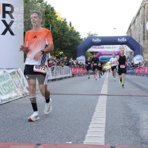 06.09.2026 - CURREX Alsterlauf Yannick Fuchs http://msf.ph/oto/10139298 06.09.2026 09:45:55 Ziel 2054, 2731, 2828, 3623, 3956, 4341, 4721, 4828, 5123, 6072, 6113, 6391, 8193 meine-sportfotos.de