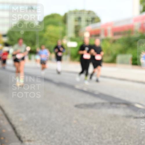 06.09.2026 - CURREX Alsterlauf Dr. Thomas Lammeyer http://msf.ph/oto/10139308 06.09.2026 10:06:15 Laufen  meine-sportfotos.de
