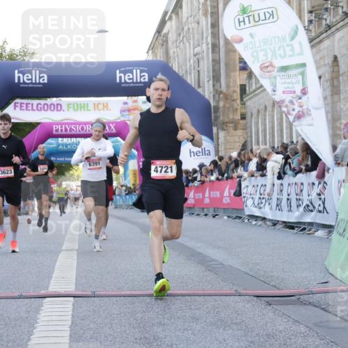 06.09.2026 - CURREX Alsterlauf Yannick Fuchs http://msf.ph/oto/10139309 06.09.2026 09:45:56 Ziel 2054, 2731, 2828, 3623, 3956, 4341, 4721, 4828, 5123, 6072, 6113, 6391, 8193 meine-sportfotos.de