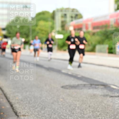 06.09.2026 - CURREX Alsterlauf Dr. Thomas Lammeyer http://msf.ph/oto/10139310 06.09.2026 10:06:15 Laufen  meine-sportfotos.de