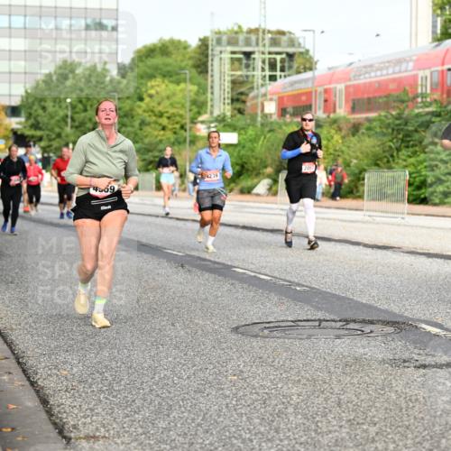 06.09.2026 - CURREX Alsterlauf Dr. Thomas Lammeyer http://msf.ph/oto/10139333 06.09.2026 10:06:17 Laufen 239, 3426, 4509, 710 meine-sportfotos.de