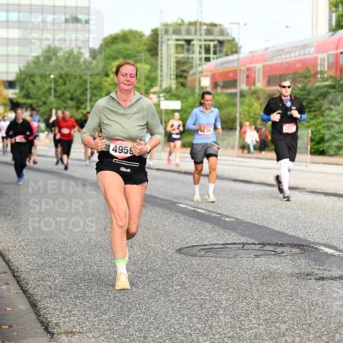 06.09.2026 - CURREX Alsterlauf Dr. Thomas Lammeyer http://msf.ph/oto/10139346 06.09.2026 10:06:19 Laufen 4959 meine-sportfotos.de