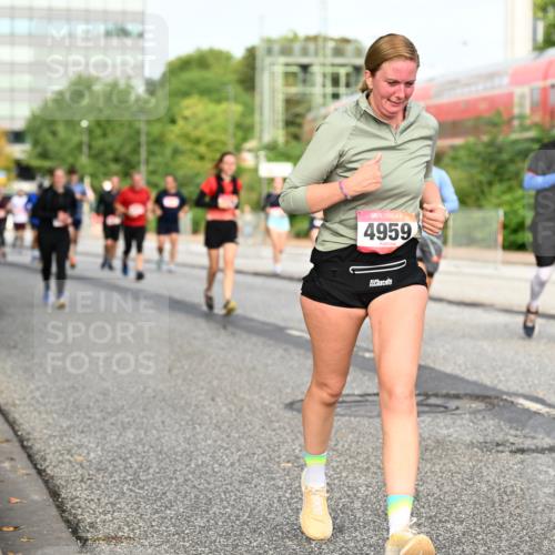 06.09.2026 - CURREX Alsterlauf Dr. Thomas Lammeyer http://msf.ph/oto/10139357 06.09.2026 10:06:20 Laufen 4959 meine-sportfotos.de