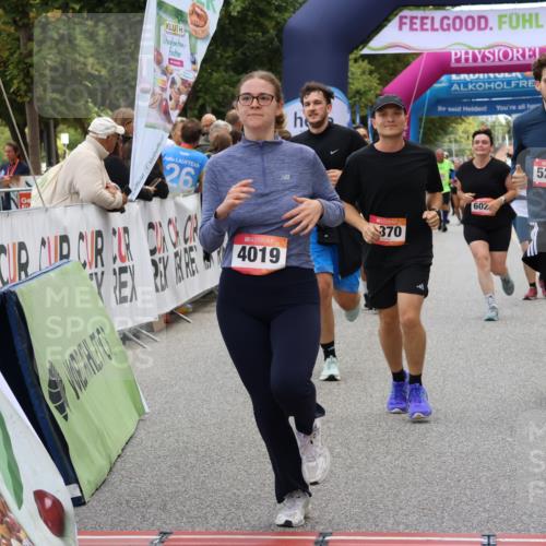 06.09.2026 - CURREX Alsterlauf Strokosch-Dieckow http://msf.ph/oto/10139360 06.09.2026 10:15:44 Ziel 1003, 2408, 2558, 2559, 3741, 3870, 4600, 4926, 5221, 6022, 6097, 6336 meine-sportfotos.de