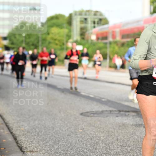 06.09.2026 - CURREX Alsterlauf Dr. Thomas Lammeyer http://msf.ph/oto/10139366 06.09.2026 10:06:20 Laufen 4959 meine-sportfotos.de