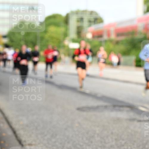 06.09.2026 - CURREX Alsterlauf Dr. Thomas Lammeyer http://msf.ph/oto/10139372 06.09.2026 10:06:21 Laufen  meine-sportfotos.de