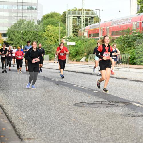 06.09.2026 - CURREX Alsterlauf Dr. Thomas Lammeyer http://msf.ph/oto/10139382 06.09.2026 10:06:22 Laufen 4697, 2840, 4166, 3213, 2634, 4238, 3278, 50 meine-sportfotos.de