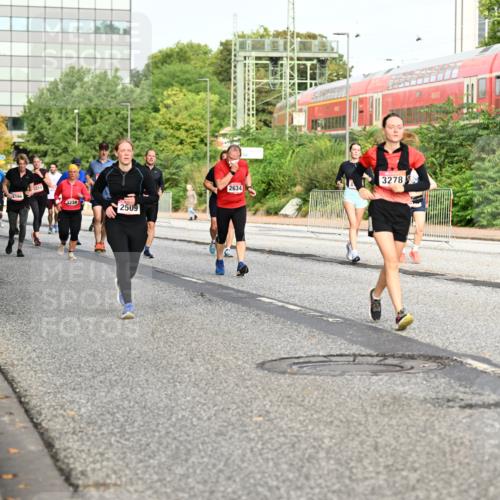 06.09.2026 - CURREX Alsterlauf Dr. Thomas Lammeyer http://msf.ph/oto/10139386 06.09.2026 10:06:23 Laufen 2840, 4697, 166, 4238, 2509, 2634, 3278 meine-sportfotos.de