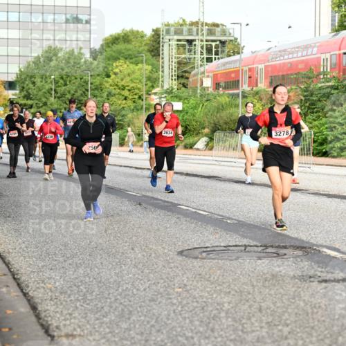 06.09.2026 - CURREX Alsterlauf Dr. Thomas Lammeyer http://msf.ph/oto/10139387 06.09.2026 10:06:23 Laufen 4697, 284, 4166, 213, 4238, 481, 50, 2634, 3278 meine-sportfotos.de