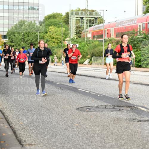 06.09.2026 - CURREX Alsterlauf Dr. Thomas Lammeyer http://msf.ph/oto/10139388 06.09.2026 10:06:23 Laufen 4697, 4855, 4166, 3213, 4238, 48, 78, 2634, 8149, 253 meine-sportfotos.de