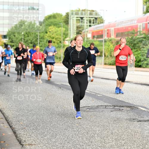 06.09.2026 - CURREX Alsterlauf Dr. Thomas Lammeyer http://msf.ph/oto/10139412 06.09.2026 10:06:25 Laufen 2634 meine-sportfotos.de