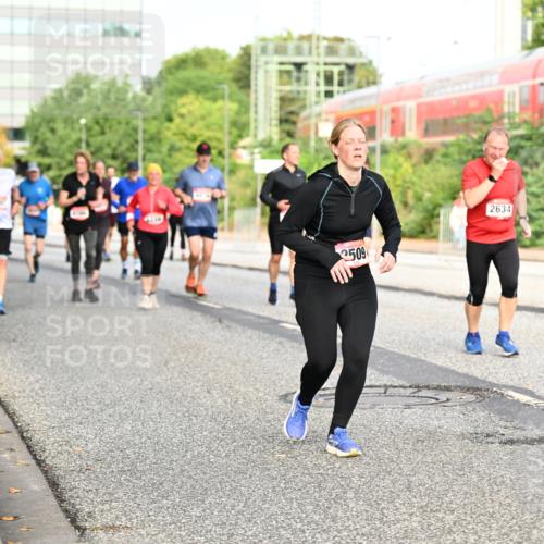 06.09.2026 - CURREX Alsterlauf Dr. Thomas Lammeyer http://msf.ph/oto/10139416 06.09.2026 10:06:25 Laufen 2509, 2634 meine-sportfotos.de