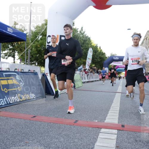 06.09.2026 - CURREX Alsterlauf Yannick Fuchs http://msf.ph/oto/10139428 06.09.2026 09:45:59 Ziel 2731, 2828, 3404, 3623, 4721, 4828, 5537, 6072, 6256, 6391, 8193 meine-sportfotos.de