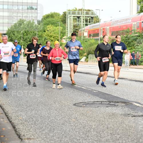 06.09.2026 - CURREX Alsterlauf Dr. Thomas Lammeyer http://msf.ph/oto/10139433 06.09.2026 10:06:27 Laufen 4697, 4855, 4166, 4230, 4816, 4077, 2566 meine-sportfotos.de