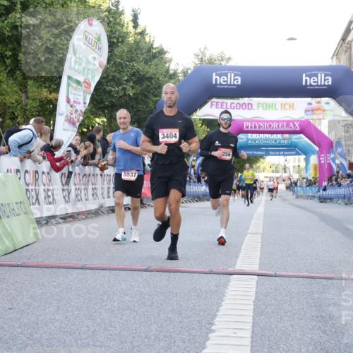 06.09.2026 - CURREX Alsterlauf Yannick Fuchs http://msf.ph/oto/10139447 06.09.2026 09:46:01 Ziel 2731, 2828, 3404, 3623, 4721, 5537, 5846, 6072, 6256, 6391, 8158, 8193 meine-sportfotos.de