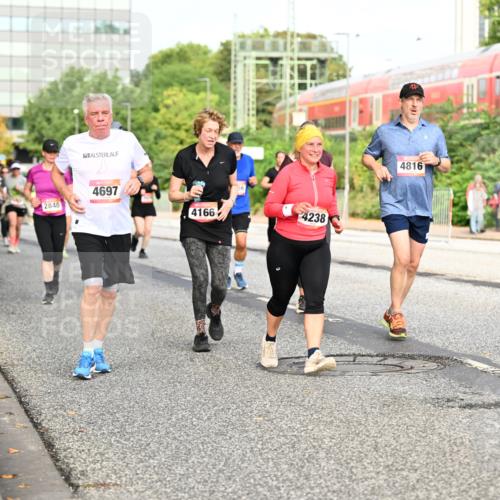 06.09.2026 - CURREX Alsterlauf Dr. Thomas Lammeyer http://msf.ph/oto/10139457 06.09.2026 10:06:29 Laufen 2840, 4697, 4166, 56, 4238, 4816, 4077, 2566 meine-sportfotos.de