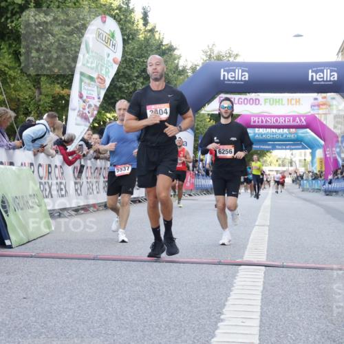06.09.2026 - CURREX Alsterlauf Yannick Fuchs http://msf.ph/oto/10139466 06.09.2026 09:46:01 Ziel 2731, 2828, 3404, 3623, 4721, 5537, 5846, 6072, 6256, 6391, 8158, 8193 meine-sportfotos.de