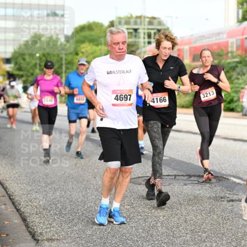 06.09.2026 - CURREX Alsterlauf Dr. Thomas Lammeyer http://msf.ph/oto/10139474 06.09.2026 10:06:30 Laufen 28, 40, 4855, 4697, 4166, 3213, 4238, 4816 meine-sportfotos.de