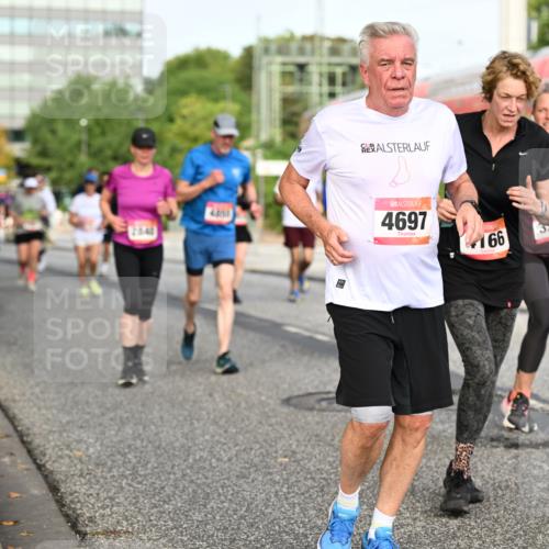 06.09.2026 - CURREX Alsterlauf Dr. Thomas Lammeyer http://msf.ph/oto/10139482 06.09.2026 10:06:31 Laufen 2540, 4451, 4697, 166, 3213 meine-sportfotos.de