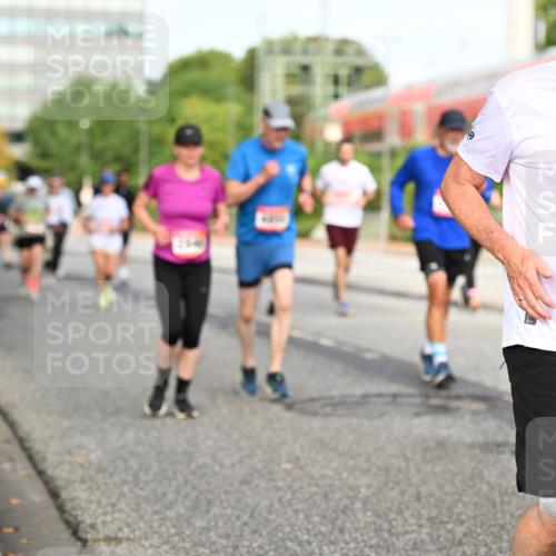 06.09.2026 - CURREX Alsterlauf Dr. Thomas Lammeyer http://msf.ph/oto/10139487 06.09.2026 10:06:32 Laufen 2348, 4697, 4 meine-sportfotos.de