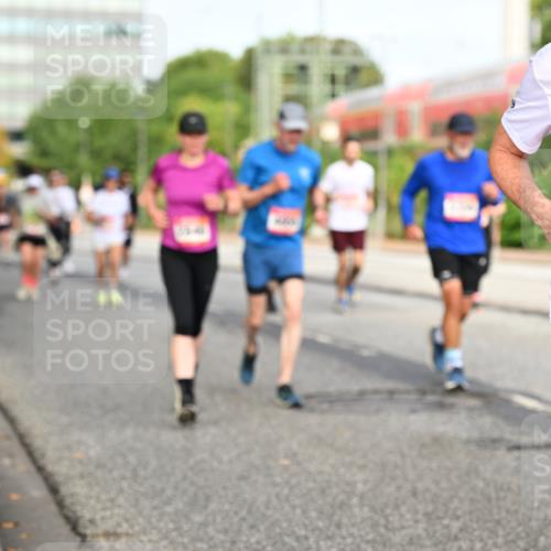 06.09.2026 - CURREX Alsterlauf Dr. Thomas Lammeyer http://msf.ph/oto/10139488 06.09.2026 10:06:32 Laufen 469 meine-sportfotos.de