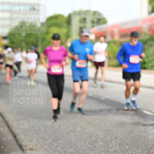 06.09.2026 - CURREX Alsterlauf Dr. Thomas Lammeyer http://msf.ph/oto/10139490 06.09.2026 10:06:32 Laufen  meine-sportfotos.de