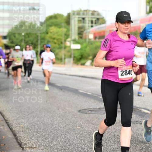 06.09.2026 - CURREX Alsterlauf Dr. Thomas Lammeyer http://msf.ph/oto/10139507 06.09.2026 10:06:34 Laufen 2840, 4855 meine-sportfotos.de