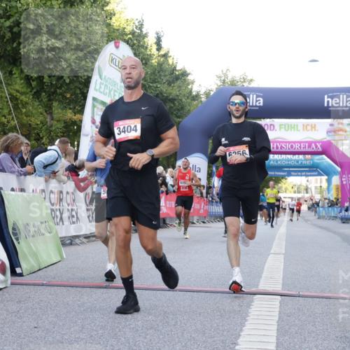 06.09.2026 - CURREX Alsterlauf Yannick Fuchs http://msf.ph/oto/10139508 06.09.2026 09:46:02 Ziel 2122, 2731, 2828, 3404, 3623, 4721, 5537, 5846, 6256, 6391, 8158 meine-sportfotos.de