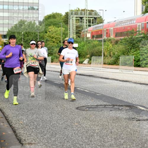 06.09.2026 - CURREX Alsterlauf Dr. Thomas Lammeyer http://msf.ph/oto/10139527 06.09.2026 10:06:36 Laufen 416, 26, 5818, 6220 meine-sportfotos.de