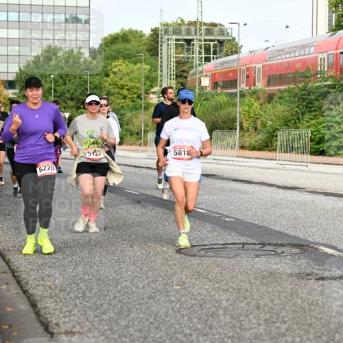 06.09.2026 - CURREX Alsterlauf Dr. Thomas Lammeyer http://msf.ph/oto/10139533 06.09.2026 10:06:36 Laufen 416, 581, 6220 meine-sportfotos.de
