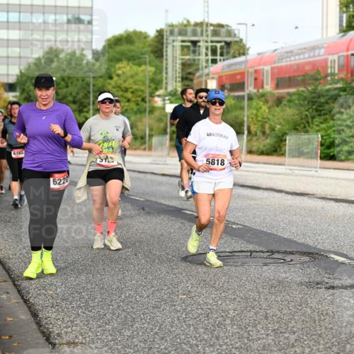 06.09.2026 - CURREX Alsterlauf Dr. Thomas Lammeyer http://msf.ph/oto/10139537 06.09.2026 10:06:36 Laufen 6165, 6220, 5818 meine-sportfotos.de