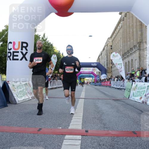 06.09.2026 - CURREX Alsterlauf Yannick Fuchs http://msf.ph/oto/10139538 06.09.2026 09:46:03 Ziel 2122, 2731, 2828, 3404, 3623, 4721, 5537, 5846, 6256, 6391, 8158 meine-sportfotos.de