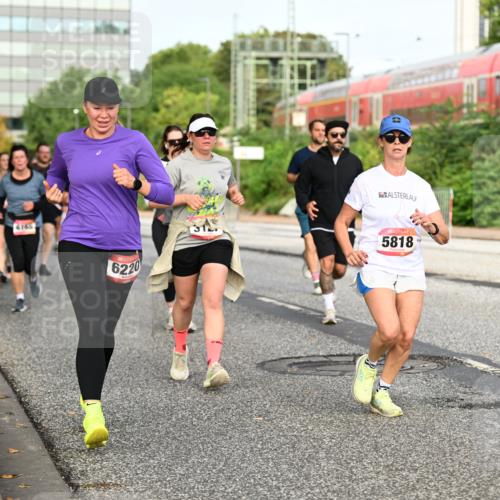 06.09.2026 - CURREX Alsterlauf Dr. Thomas Lammeyer http://msf.ph/oto/10139546 06.09.2026 10:06:37 Laufen 6165, 6220, 5818 meine-sportfotos.de