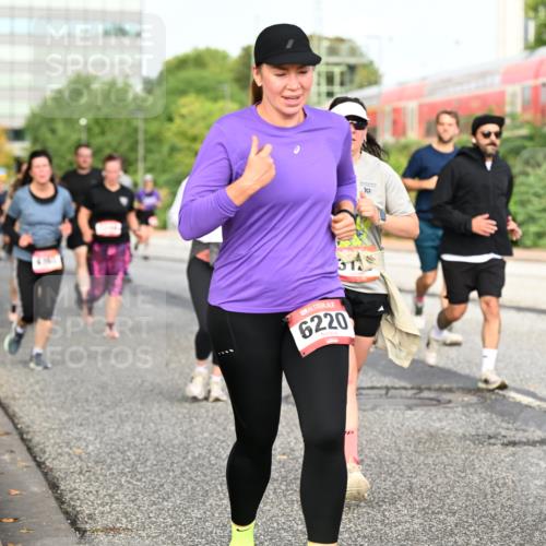 06.09.2026 - CURREX Alsterlauf Dr. Thomas Lammeyer http://msf.ph/oto/10139558 06.09.2026 10:06:38 Laufen 10, 31, 5818, 6220 meine-sportfotos.de