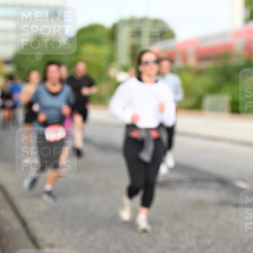 06.09.2026 - CURREX Alsterlauf Dr. Thomas Lammeyer http://msf.ph/oto/10139572 06.09.2026 10:06:40 Laufen  meine-sportfotos.de