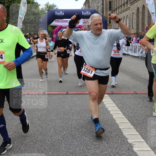 06.09.2026 - CURREX Alsterlauf Strokosch-Dieckow http://msf.ph/oto/10139593 06.09.2026 10:16:01 Ziel 2570, 2571, 2689, 3234, 3281, 3311, 4028, 4154, 4156, 4264, 4319, 4320, 4733, 5065, 5081, 5476, 5618, 8218 meine-sportfotos.de