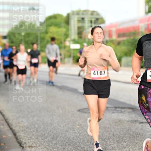 06.09.2026 - CURREX Alsterlauf Dr. Thomas Lammeyer http://msf.ph/oto/10139605 06.09.2026 10:06:43 Laufen 4167, 3348 meine-sportfotos.de
