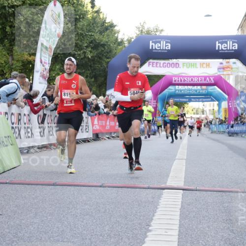 06.09.2026 - CURREX Alsterlauf Yannick Fuchs http://msf.ph/oto/10139618 06.09.2026 09:46:04 Ziel 2122, 2731, 2828, 3404, 3623, 4721, 5537, 5846, 6256, 6391, 8158 meine-sportfotos.de