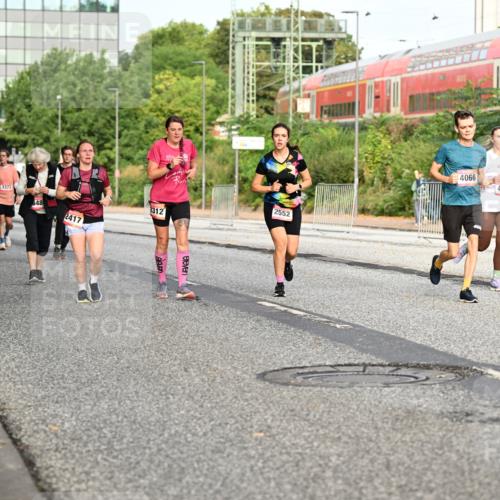 06.09.2026 - CURREX Alsterlauf Dr. Thomas Lammeyer http://msf.ph/oto/10139713 06.09.2026 10:06:54 Laufen 3360, 3373, 648, 2417, 2312, 2552, 4066, 4775 meine-sportfotos.de