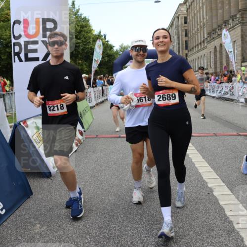 06.09.2026 - CURREX Alsterlauf Strokosch-Dieckow http://msf.ph/oto/10139731 06.09.2026 10:16:05 Ziel 2098, 2570, 2571, 2689, 2810, 3234, 3281, 3311, 4028, 4043, 4056, 4069, 4154, 4264, 4319, 4320, 4733, 5065, 5081, 5476, 5618, 5825, 8218 meine-sportfotos.de