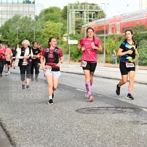06.09.2026 - CURREX Alsterlauf Dr. Thomas Lammeyer http://msf.ph/oto/10139734 06.09.2026 10:06:56 Laufen 3360, 6483, 17, 2312, 2552 meine-sportfotos.de