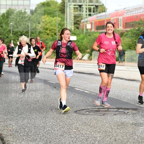 06.09.2026 - CURREX Alsterlauf Dr. Thomas Lammeyer http://msf.ph/oto/10139741 06.09.2026 10:06:57 Laufen 4975, 64, 2417, 2312, 2552 meine-sportfotos.de