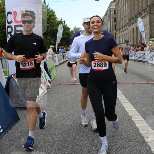 06.09.2026 - CURREX Alsterlauf Strokosch-Dieckow http://msf.ph/oto/10139746 06.09.2026 10:16:05 Ziel 2098, 2570, 2571, 2689, 2810, 3234, 3281, 3311, 4028, 4043, 4056, 4069, 4154, 4264, 4319, 4320, 4733, 5065, 5081, 5476, 5618, 5825, 8218 meine-sportfotos.de